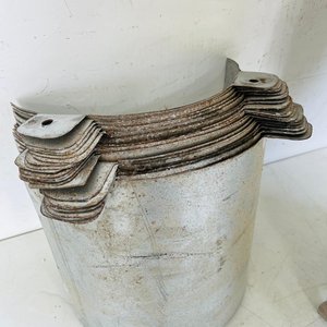 Lote de Rieles de Acero Galvanizado y Soportes de Chapa - imagen 2
