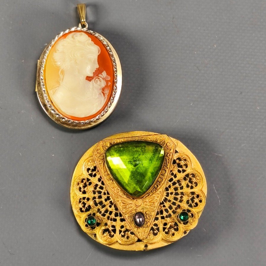 Item 16374 - Image 0