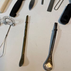 Lote de Utensilios de Cocina: Pinzas, Tijera, Cucharas y Más - imagen 5