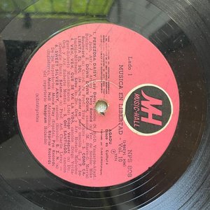 Dos Discos de Vinilo Usados: La Cofradía y Música en Libertad - imagen 2