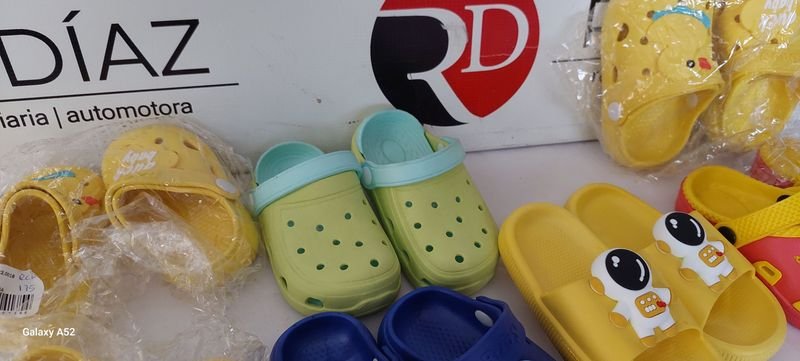 Calzado infantil en venta - Colección de zapatos para niños - imagen 3