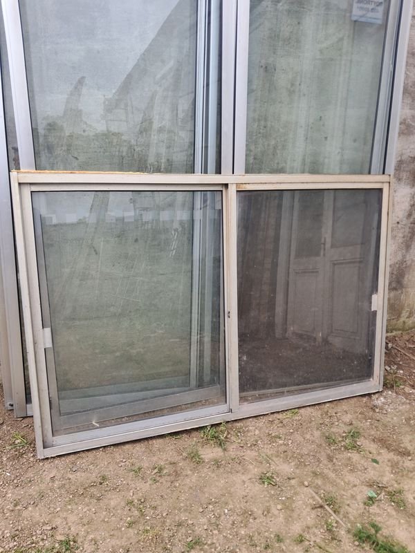 Item 882995 - Image 0