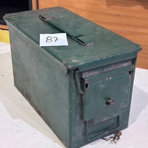Lote anterior: Caja Metálica Verde para Municiones