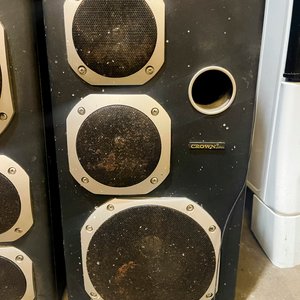 Equipo de música Crown con parlantes y CD - imagen 2