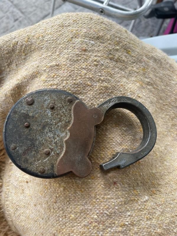 Item 880993 - Image 1