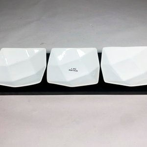 Centro Copetinero Vintage de Madera con Tres Recipientes de Porcelana Blanca - imagen 2