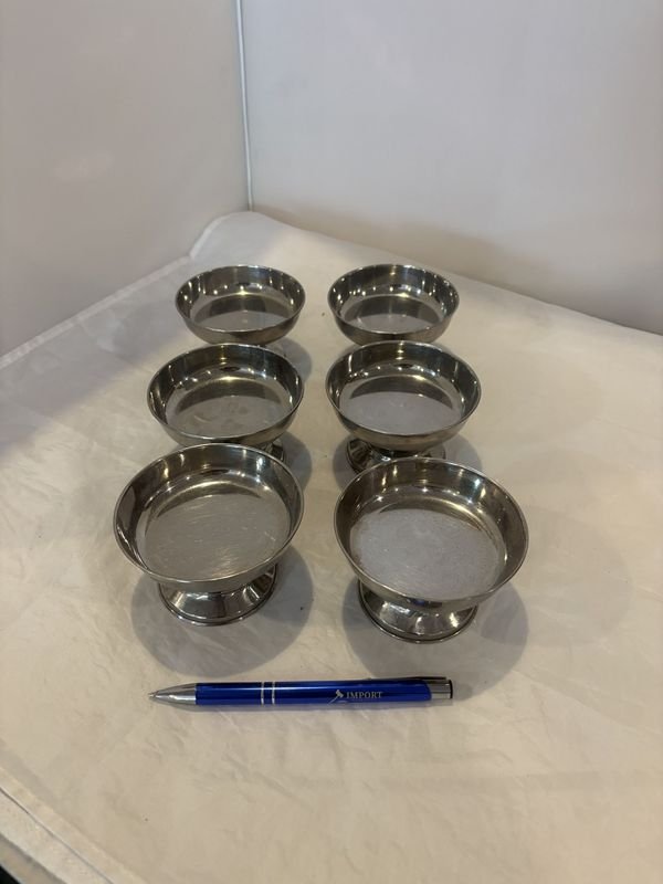 Lote anterior: Juego de seis tazas de plata