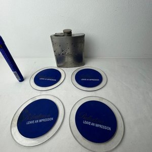 Petaca de Acero Inoxidable y 4 Posavasos Monograma Ballantine's - imagen 5