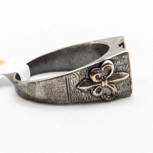 Anillo de Plata con Iniciales "NF" y Diseño Floral - imagen 2