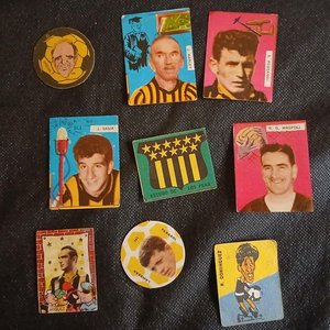 Lote de 9 Figuritas y Fichas de Peñarol y Leyendas del Fútbol Uruguayo - imagen 1