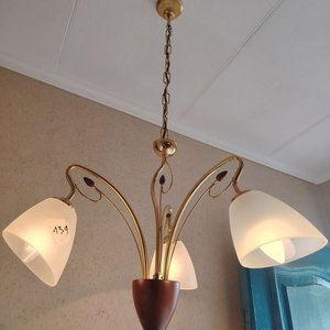 Lote anterior: Lámpara Colgante de Bronce y Madera con 3 Picos de Luz