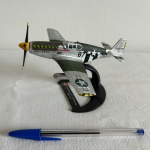 Réplica Coleccionable Caza P-51B Mustang "Bald Eagle" Escala 1:72 - imagen 3
