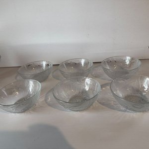Bowl Grande y 6 Compoteras de Vidrio Transparente con Diseño Floral - imagen 5