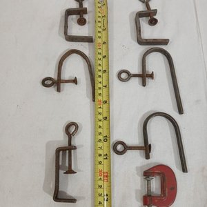 Lote de 7 Prensas Pequeñas Metálicas Varias - imagen 1
