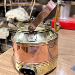 Antigua Pava Eléctrica TEM de Bronce y Cobre con Tapa y Asa Móvil - imagen 4