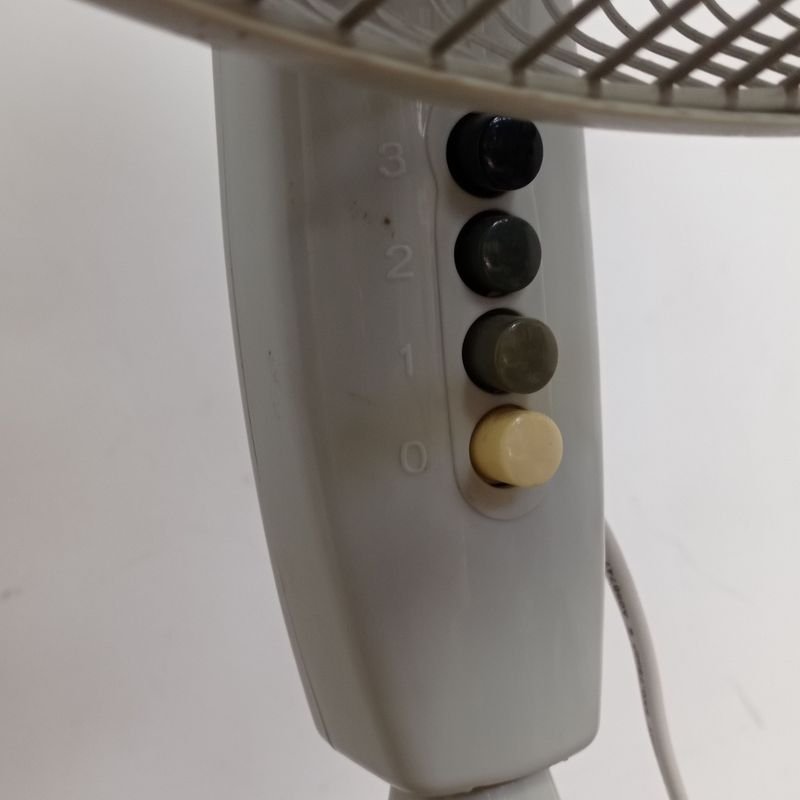 Ventilador de pie marca James - Aparato de ventilación para el hogar - imagen 3