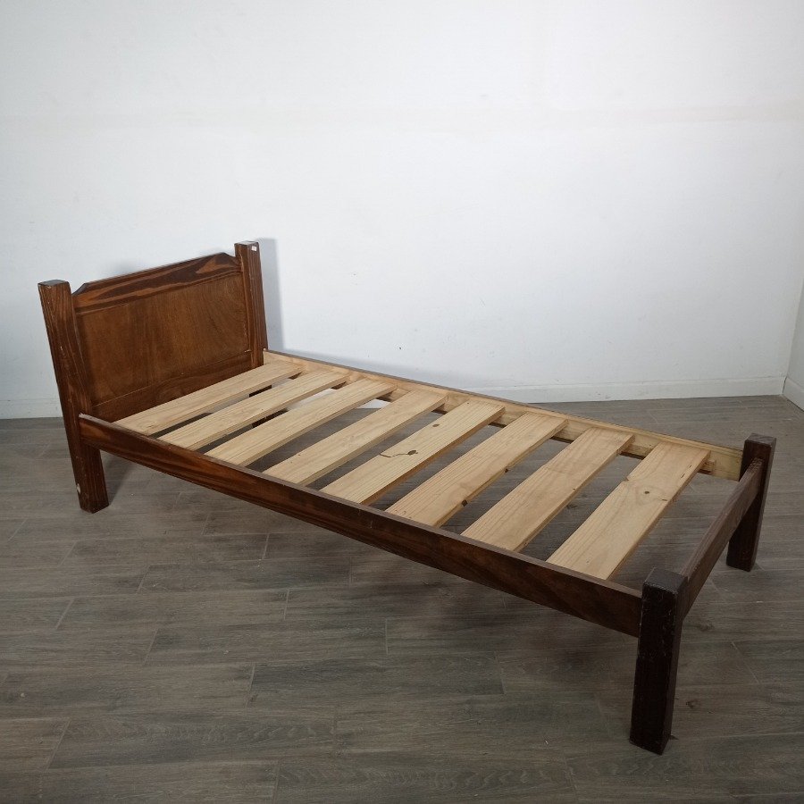 Cama de una plaza en Pino - imagen 2