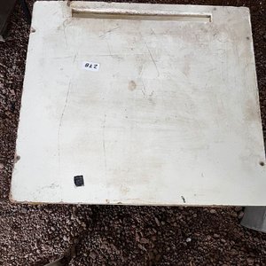 Mueble Blanco con Estantes - imagen 2