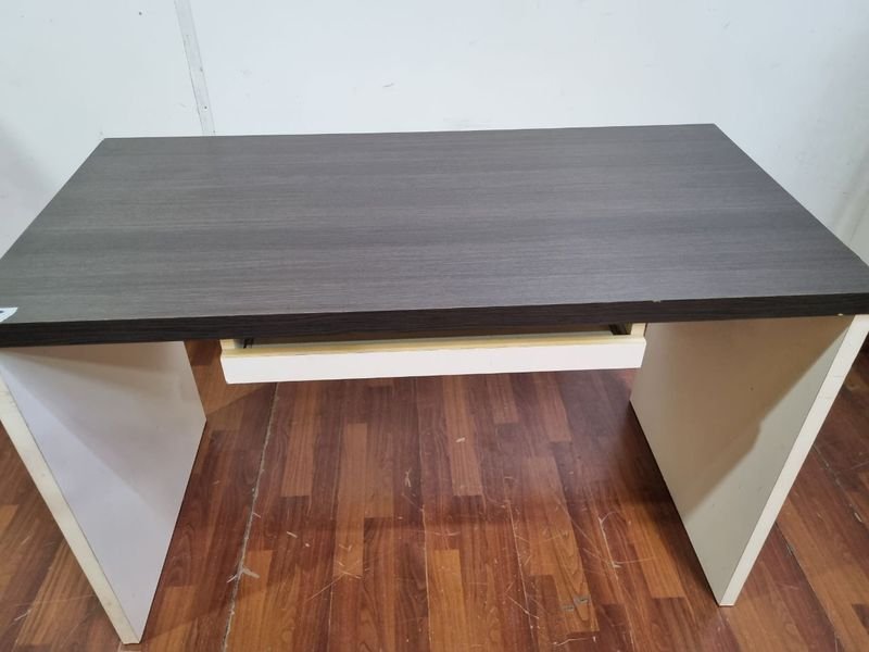 Item 875898 - Image 1