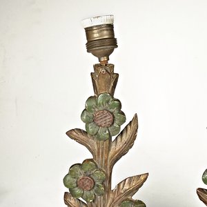 Par de Lámparas de Madera Estilo Antiguo con Decoración Floral - imagen 2