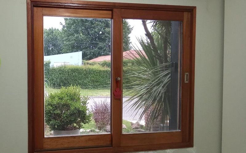 Item 869993 - Image 0