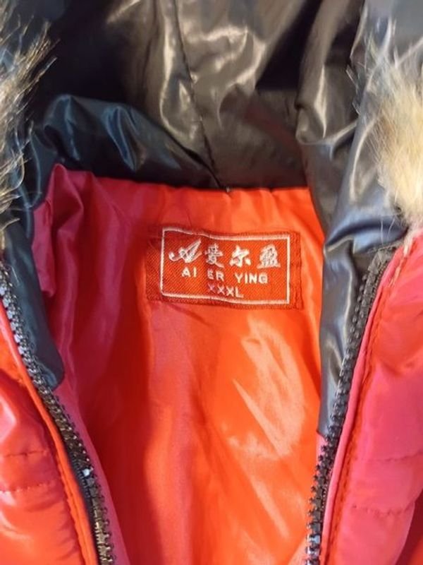 Camperón con Capucha marca AI ER YING según grifa talle XXXL - imagen 4