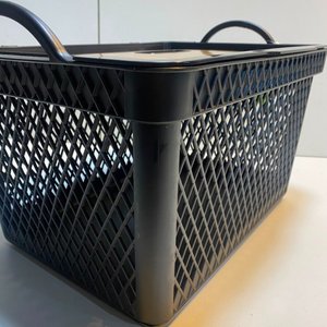 Caja Organizadora Plástica Mediana Negra con Tapa Estilo Madera y Asas - imagen 4