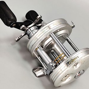 Reel Rotativo Clásico Abu Garcia Ambassadeur 5500C3 Made in Sweden - imagen 2