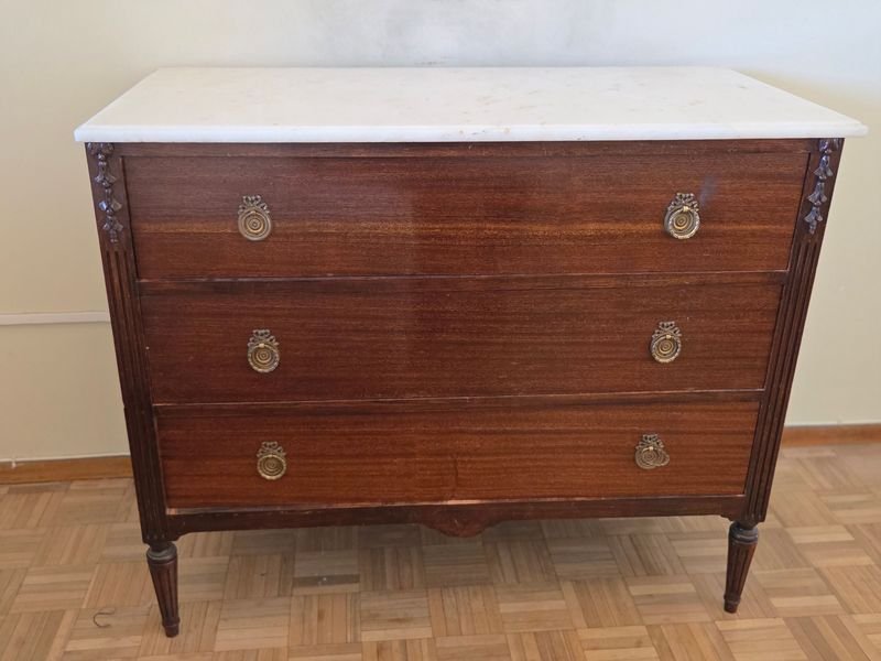 Item 888706 - Image 0