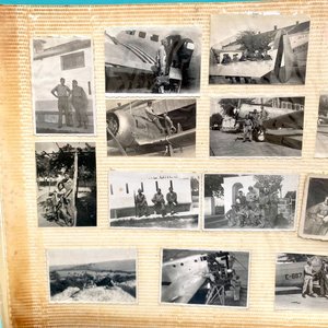 Álbum de Fotos Antiguas: Aviones de Combate y Militares en Uruguay - imagen 2