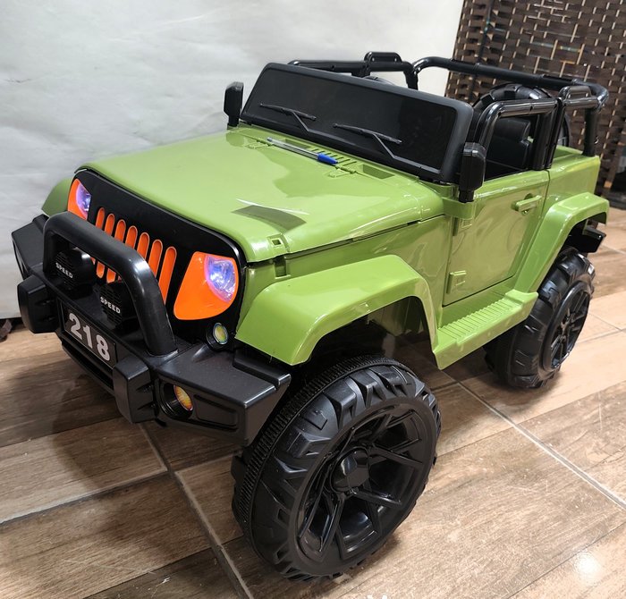 Item 16561 - Image 0