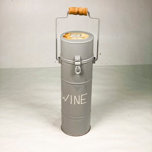 Botellero Vintage de Metal con Tapa Abatible y Asa de Madera - imagen 2