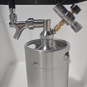 Lote siguiente: Chopera Dispensador de Cerveza Artesanal con Pico y Manómetro