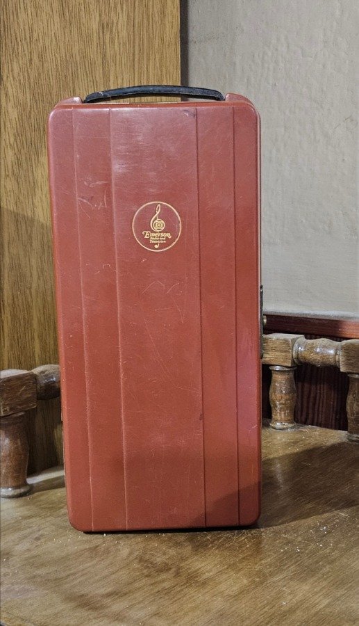 Radio Portátil Emerson 640 de Colección (1950s)