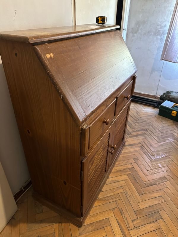Lote anterior: Escritorio en madera macisa - Oficina y mobiliario