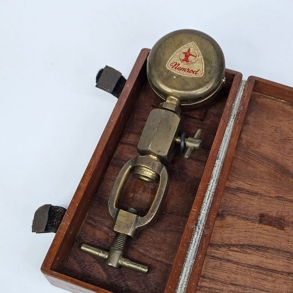 Antiguo Medidor de Presión Dacor en Caja de Madera - imagen 4
