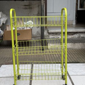 Carrito Organizador Verde Lima con 3 Bandejas Rejilla y Ruedas - imagen 3