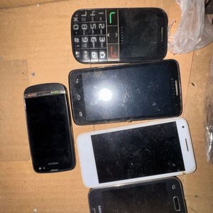 Lote anterior: Lote de 4 Celulares Usados Varias Marcas