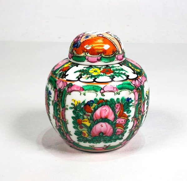 Potiche Oriental de Porcelana con Tapa, 11 cm - imagen 1
