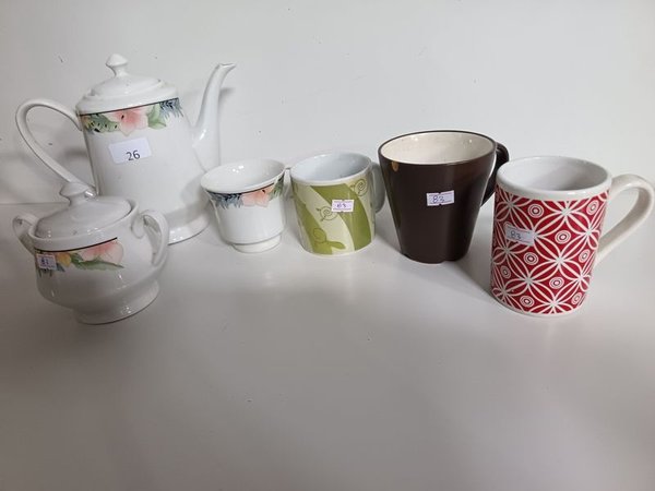 Juego de Loza Blanca con Diseños Florales y Geométricos - imagen 1