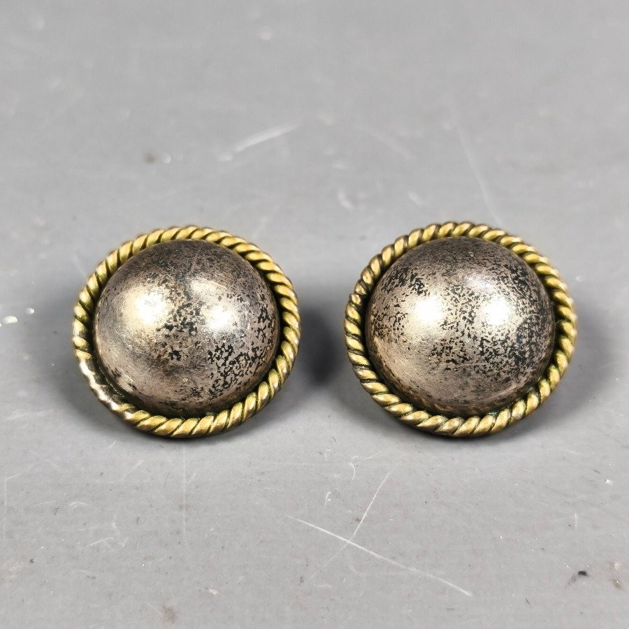 Item 16466 - Image 1