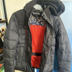 Lote siguiente: 5 Camperas de Abrigo de Tela y Nylon para Hombre