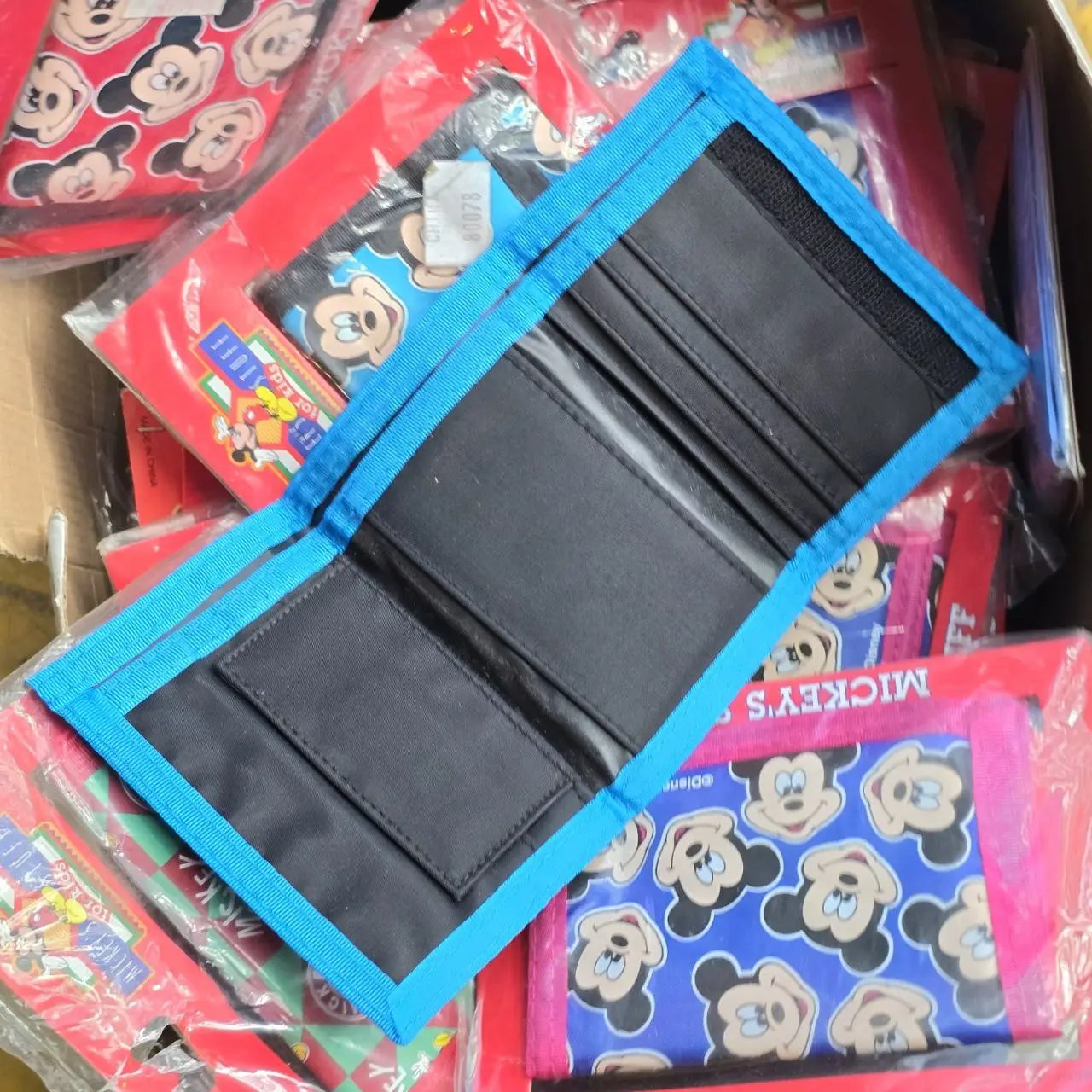 Billeteras infantiles con tema Mickey Mouse - imagen 4