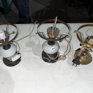 Lote siguiente: 3 Bases de Lámparas de Mesa en Bronce y Cerámica