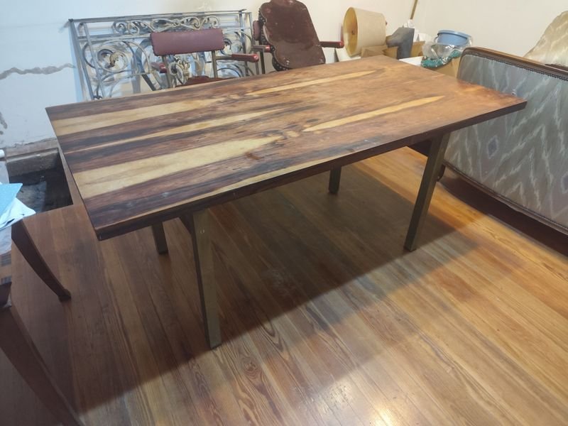 Mesa de Comedor Rectangular con Estructura de Bronce y Tapa de Ébano Enchapada