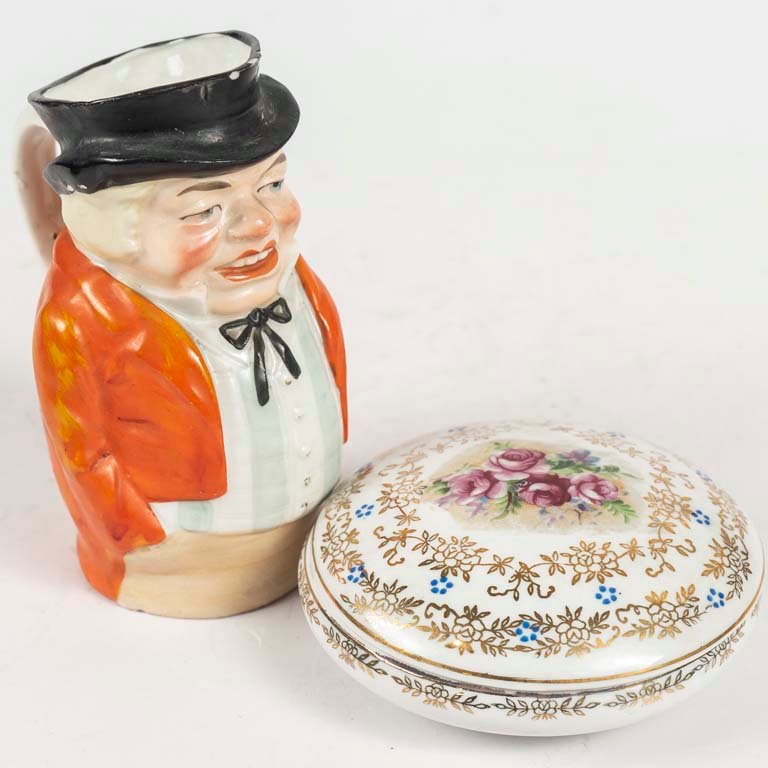 Alhajero porcelana con figura y jarra con cascada - imagen 2