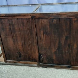Vitrina Exhibidora de Madera con Estantes de Vidrio - imagen 2