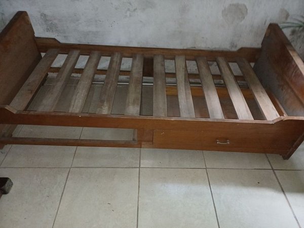Cama de 1 Plaza con Cajón de Madera - imagen 1