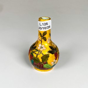 Florerito de porcelana Sevres de Milet ,decoración floral altura 8,5 cm - imagen 2