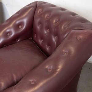 Par de Sillones Tapizados en Cuerina Bordó Estilo Capitoneado - imagen 3